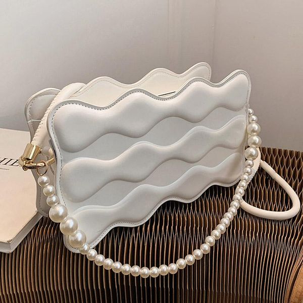 pearl chain design small tote bags high-quality pu leather women's designer handbags female shoulder messenger
pearl chain design small tote bags high-quality pu leather women's designer handbags female shoulder messenger
