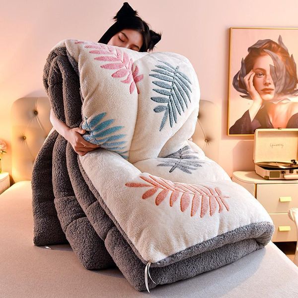 comforters & sets 2021 snowflake velvet winter quilt thickened lamb printed warm student king size
comforters & sets 2021 snowflake velvet winter quilt thickened lamb printed warm student king size