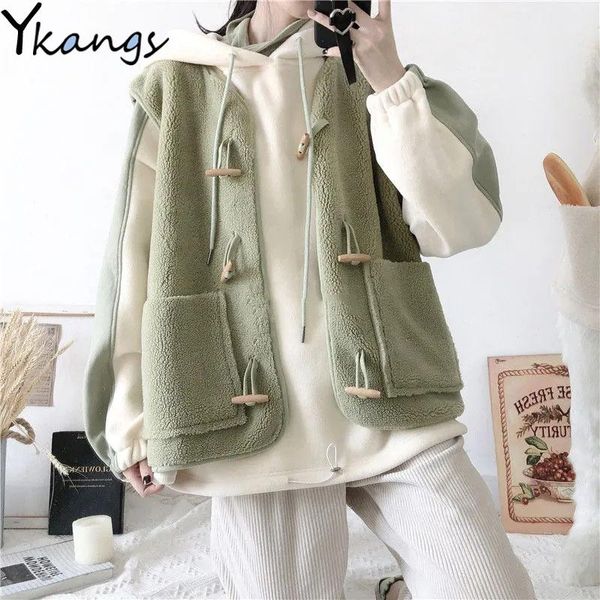 women's vests harajuku style loose lamb wool women vest korean wild horn button warm 2021 autumn and winter big pocket cardigan, Black;white
women's vests harajuku style loose lamb wool women vest korean wild horn button warm 2021 autumn and winter big pocket cardigan, Black;white