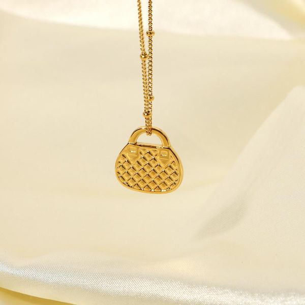 pendant necklaces classic 18k gold plated plaid handbag choker necklace for women stainless steel lattice cubic bag party, Silver
pendant necklaces classic 18k gold plated plaid handbag choker necklace for women stainless steel lattice cubic bag party, Silver