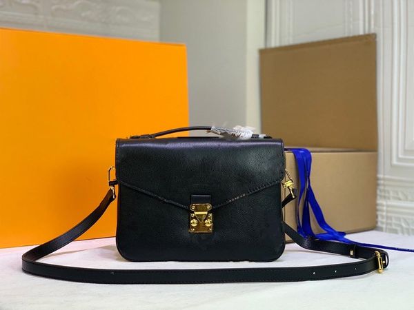 2021 genuine leather messenger bags black embossed women's handbag shoulder bag messengers bag wallet
2021 genuine leather messenger bags black embossed women's handbag shoulder bag messengers bag wallet