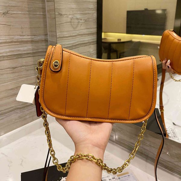design s summer new niche armpit chain french women's bag single shoulder messenger bag
design s summer new niche armpit chain french women's bag single shoulder messenger bag