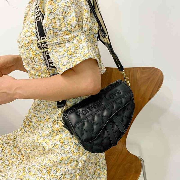 factory store 65% off clearance sale saddle bag women's embroidery wide shoulder belt armpit style rhombic lattice single, Black;red
factory store 65% off clearance sale saddle bag women's embroidery wide shoulder belt armpit style rhombic lattice single, Black;red