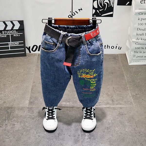 jeans fashion children's 2021 autumn baby boys denim pants with belt kids korean style casual cowboy trousers, Blue
jeans fashion children's 2021 autumn baby boys denim pants with belt kids korean style casual cowboy trousers, Blue