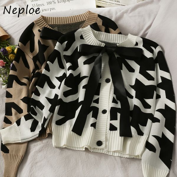 neploe vintage plaid hit color knit sweater cardigans o neck bow design long sleeve pull femme coat single breast loose sueter 210510, White;black
neploe vintage plaid hit color knit sweater cardigans o neck bow design long sleeve pull femme coat single breast loose sueter 210510, White;black