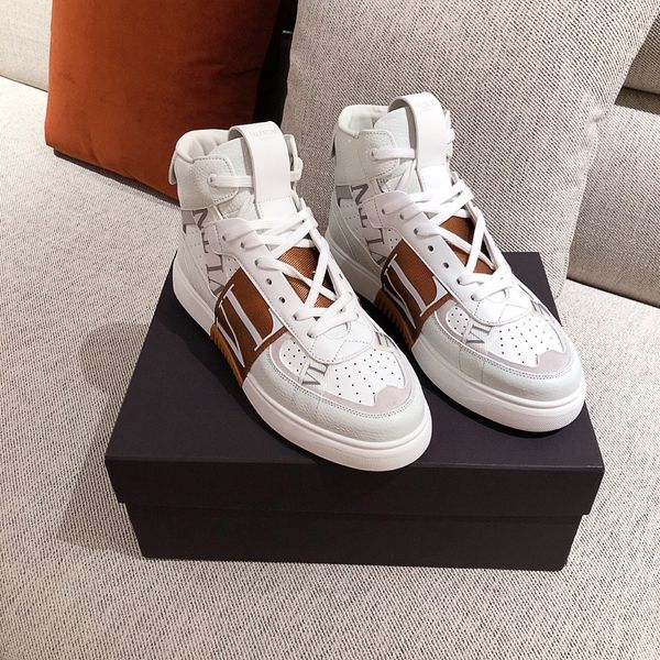 2021ss arrival fashion trend men women luxury designer shoes for couple with genuine leather ace sneakers 6 colors size 35-45, Black
2021ss arrival fashion trend men women luxury designer shoes for couple with genuine leather ace sneakers 6 colors size 35-45, Black