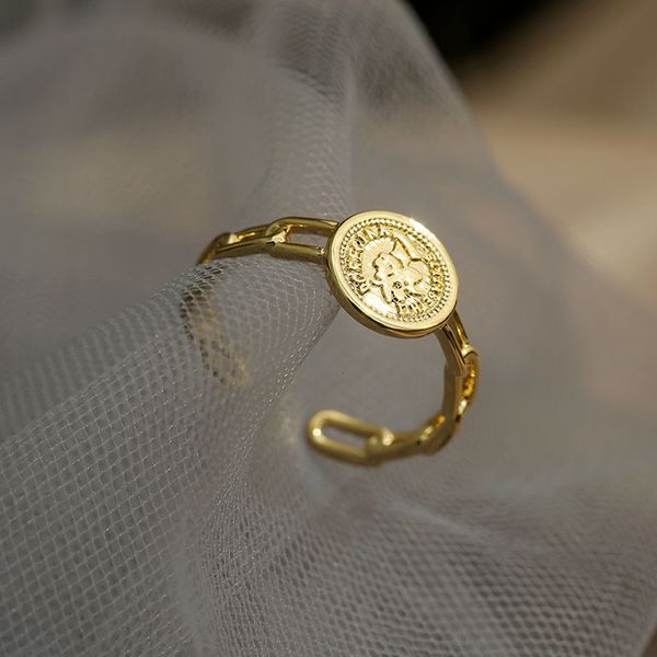 round pattern finger ring wind brass electroplating movable finger decoration ring, Silver
round pattern finger ring wind brass electroplating movable finger decoration ring, Silver