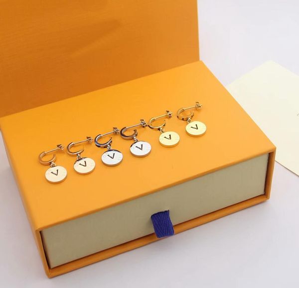europe america fashion style lady women titanium steel tassels hollow out v initials engraved round stud earrings 3 color twinkle, Golden;silver
europe america fashion style lady women titanium steel tassels hollow out v initials engraved round stud earrings 3 color twinkle, Golden;silver