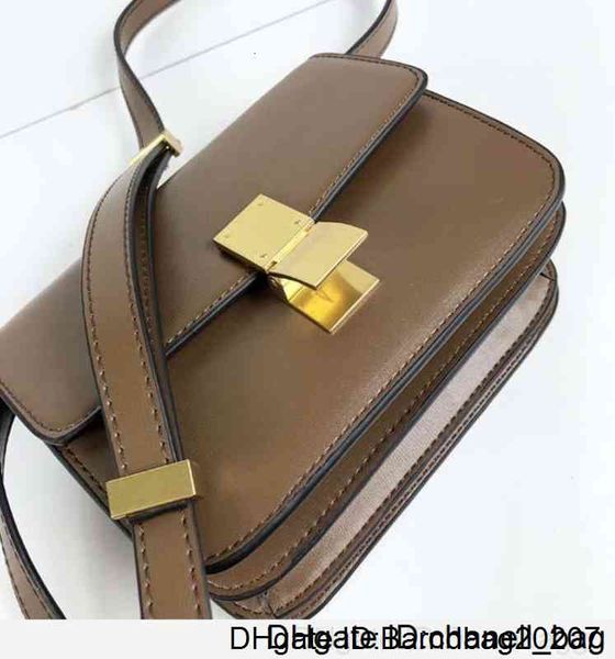 brand elegant2019 curd bean caramel summer woman single shoulder span mini packet box small square package 2
brand elegant2019 curd bean caramel summer woman single shoulder span mini packet box small square package 2