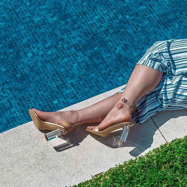 sandals women's lucite clear ankle strap adjustable buckle block chunky perspex high heel transparent sandals us15, Black
sandals women's lucite clear ankle strap adjustable buckle block chunky perspex high heel transparent sandals us15, Black