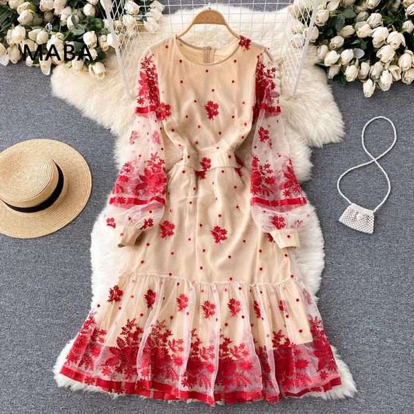 casual dresses elegant vintage embroidered dress 2021 fall women o-neck puff sleeve mesh tulle designer plus size robe femme vestidos, Black;gray
casual dresses elegant vintage embroidered dress 2021 fall women o-neck puff sleeve mesh tulle designer plus size robe femme vestidos, Black;gray