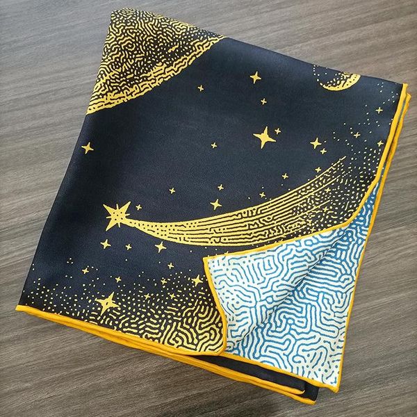scarves 18m/ twill silk scarf women moon printing double side hand rolled edges 90*90cm, Blue;gray
scarves 18m/ twill silk scarf women moon printing double side hand rolled edges 90*90cm, Blue;gray