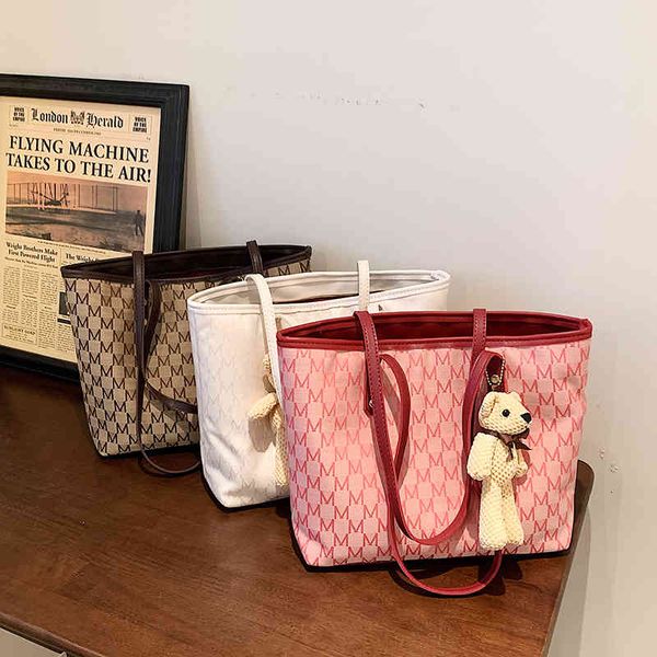 handbags bags large capacity fashion letter bear pendant handbag 2021 summer one shoulder women's tote, Black;red
handbags bags large capacity fashion letter bear pendant handbag 2021 summer one shoulder women's tote, Black;red