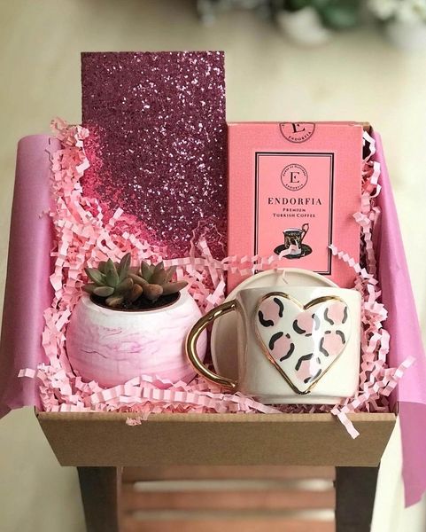 personalised special gift box souvenir succulent coffee ceramic cup pink notebook friends birthday mother love job greeting card wrap
personalised special gift box souvenir succulent coffee ceramic cup pink notebook friends birthday mother love job greeting card wrap