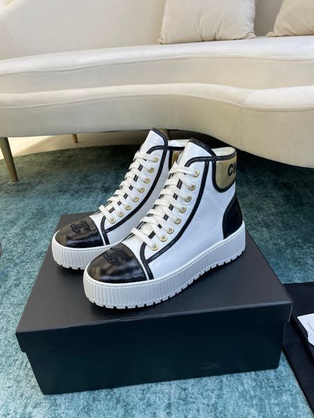 2022 booties womens luxury designer boots black leather women ankle shoes high heel tall pumps martin short snow knee bottoms boot with logo
2022 booties womens luxury designer boots black leather women ankle shoes high heel tall pumps martin short snow knee bottoms boot with logo