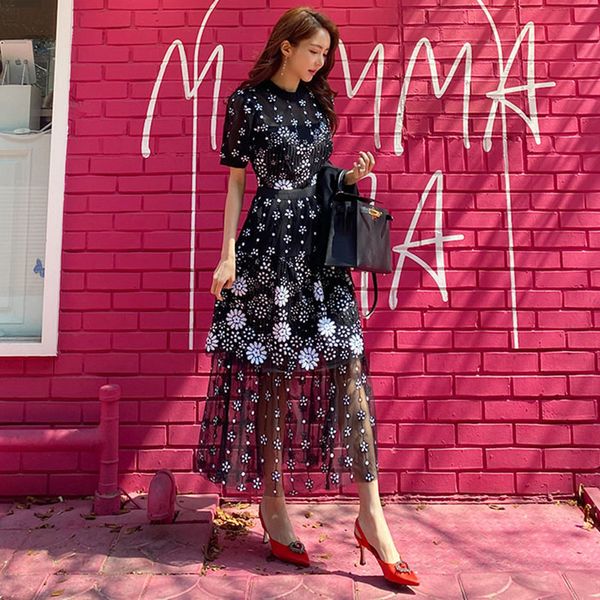 runway daisy flower embroidery lace mesh women fashion short sleeve elegant ruffles long female self-portrait dress 210416, Black;gray
runway daisy flower embroidery lace mesh women fashion short sleeve elegant ruffles long female self-portrait dress 210416, Black;gray