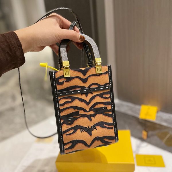 luxurys designers italy brand classic mini sunlight handbags bags genuine leather crossbody bags fashion women totes designer shoulder bag
luxurys designers italy brand classic mini sunlight handbags bags genuine leather crossbody bags fashion women totes designer shoulder bag