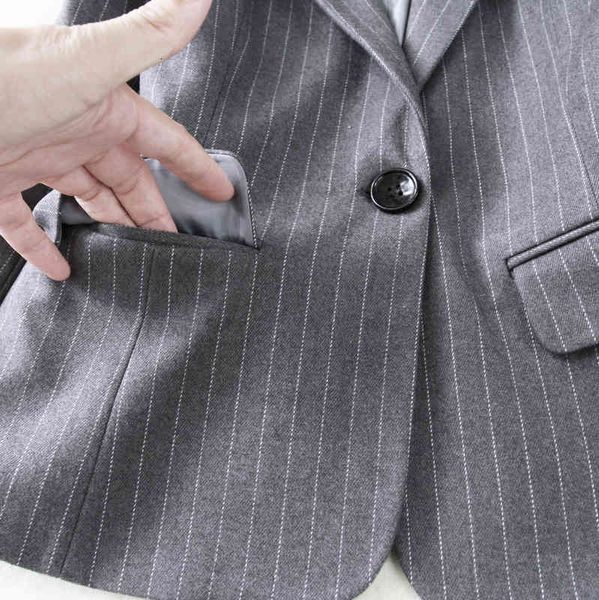 women's two piece pants business attire female three-piece high-end suit vest slim-fit striped ladies jacket office work clothes s, White
women's two piece pants business attire female three-piece high-end suit vest slim-fit striped ladies jacket office work clothes s, White