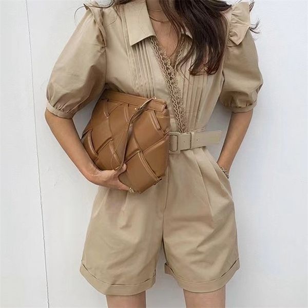 elegant retro lapel lace stitching womens jumpsuit pleated lace-up waist puff sleeve jumpsuit female rompers womens jumpsuit 210514, Black;white
elegant retro lapel lace stitching womens jumpsuit pleated lace-up waist puff sleeve jumpsuit female rompers womens jumpsuit 210514, Black;white