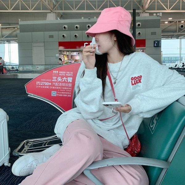 zeng xiaoxian women's autumn grey round neck sweater women's fashion ins loose korean lazy coat long sleeve top, Gray
zeng xiaoxian women's autumn grey round neck sweater women's fashion ins loose korean lazy coat long sleeve top, Gray