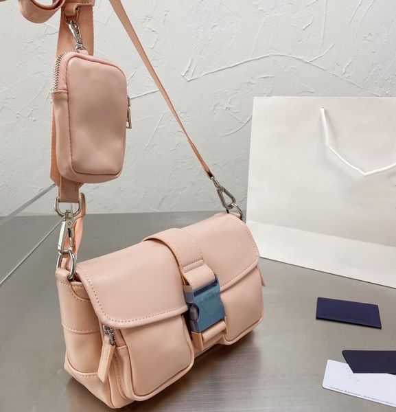 2021 new shoulder bags man women messenger bag luxury handbags small totes leather crossbody waterproof
2021 new shoulder bags man women messenger bag luxury handbags small totes leather crossbody waterproof