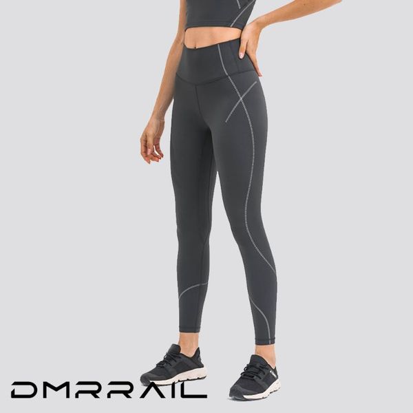 yoga outfit dmrrail slim fit elastic sports capris women high waist hip lift strip printed solid color pants
yoga outfit dmrrail slim fit elastic sports capris women high waist hip lift strip printed solid color pants