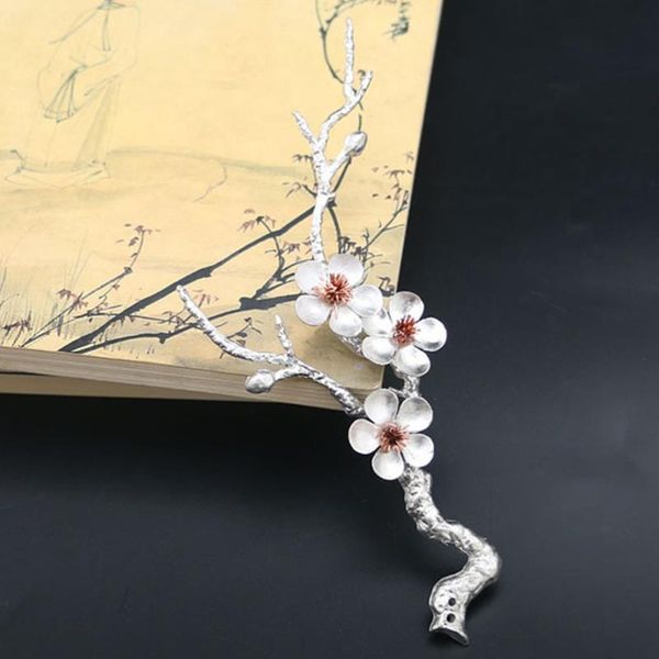 fragrance lamps retro plum blossom incense burner tin alloy inserted creative aroma therapy ornament for home tea house
fragrance lamps retro plum blossom incense burner tin alloy inserted creative aroma therapy ornament for home tea house