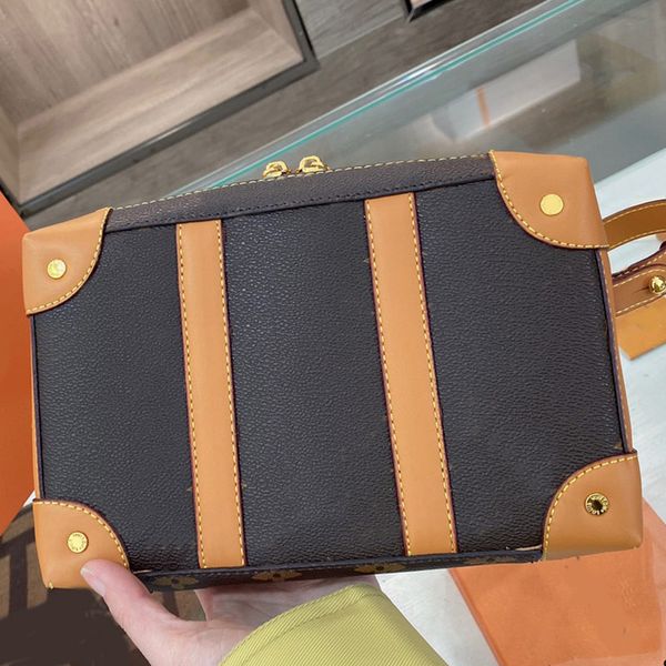 2021 fashion women shoulder bag female handbag wallet zipper real leather bags size 22*14cm
2021 fashion women shoulder bag female handbag wallet zipper real leather bags size 22*14cm