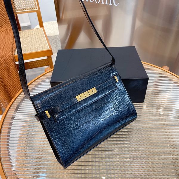 designer fashion luxury pure leather handbag black crossbody single shoulder
designer fashion luxury pure leather handbag black crossbody single shoulder