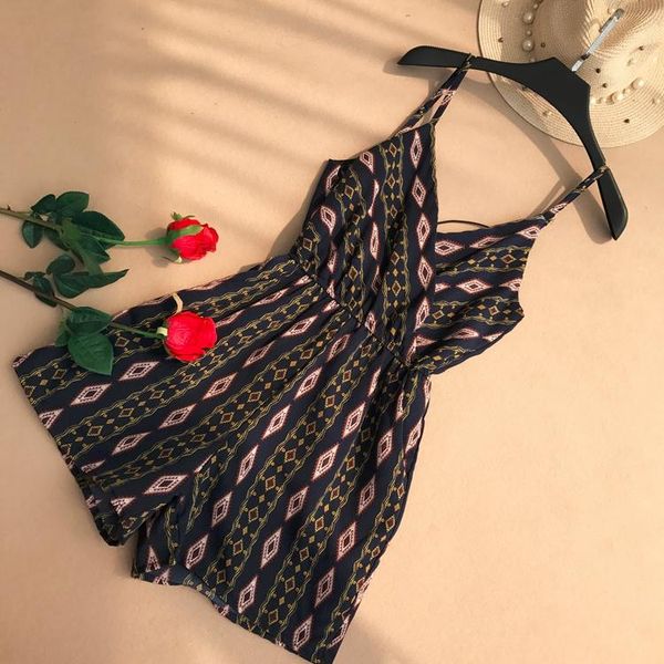 women's jumpsuits & rompers 2021 bohemian summer embroidery holiday sea beach style v-neck suspender slim women jumpsuit, Black;white
women's jumpsuits & rompers 2021 bohemian summer embroidery holiday sea beach style v-neck suspender slim women jumpsuit, Black;white
