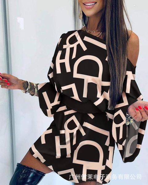 casual dresses autumn dress women fashion print loose slashe neck long sleeve mini, Black;gray
casual dresses autumn dress women fashion print loose slashe neck long sleeve mini, Black;gray