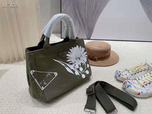 2021 spring and summer leisure shopping bag handbag high-end quality classic fashion ink painting pattern temperament ladies shoulder bags
2021 spring and summer leisure shopping bag handbag high-end quality classic fashion ink painting pattern temperament ladies shoulder bags