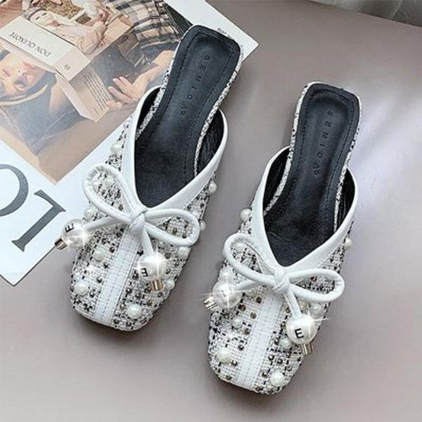 slippers women square head rhinestones beaded women's shoes 2021 trend muller net red slipper for ladies sandals, Black
slippers women square head rhinestones beaded women's shoes 2021 trend muller net red slipper for ladies sandals, Black