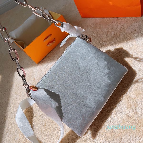 designer- women silver crossbody chain bags small purses totes designers shoulder messenger bag with embossed flowers large
designer- women silver crossbody chain bags small purses totes designers shoulder messenger bag with embossed flowers large