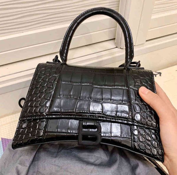 designer luxury handbags bag 2022 fashion b-word leather pattern net red hourglass crocodile women's shoulder messenger
designer luxury handbags bag 2022 fashion b-word leather pattern net red hourglass crocodile women's shoulder messenger