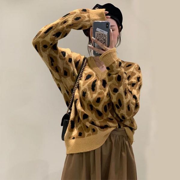 women's sweaters fashion autumn/winter knitting leopard print long sleeve sweater street harajuku all-match warm v-neck, White;black
women's sweaters fashion autumn/winter knitting leopard print long sleeve sweater street harajuku all-match warm v-neck, White;black