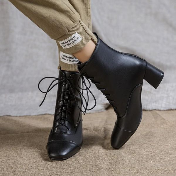 boots big size 9 10 11-14 women shoes ankle for ladies woman winter cross strap leather heel, Black
boots big size 9 10 11-14 women shoes ankle for ladies woman winter cross strap leather heel, Black