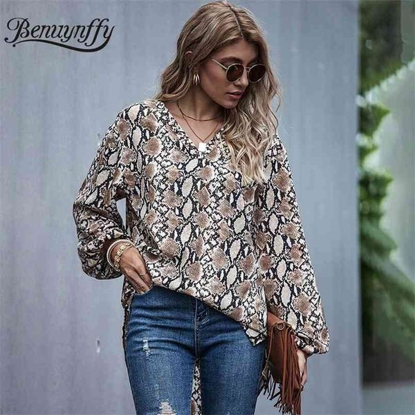 snakeskin print drop shoulder loose blouse women autumn fashion v-neck long sleeve highstreet ladies blouses 210510, White
snakeskin print drop shoulder loose blouse women autumn fashion v-neck long sleeve highstreet ladies blouses 210510, White