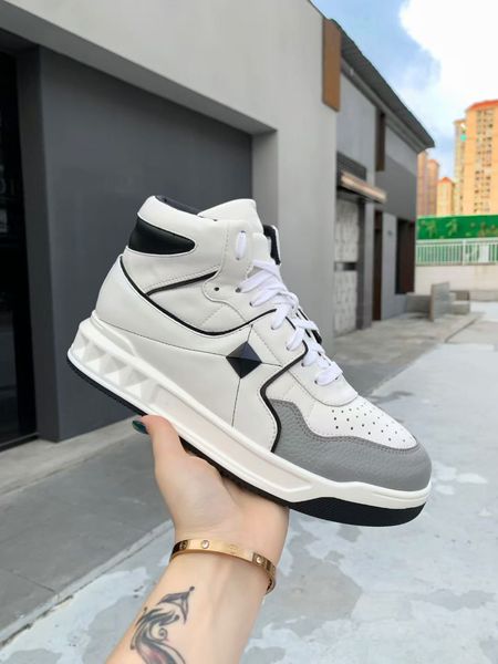 womens mens studded leather sneaker for women men stud luxury shoes casual sneakers mjkjk0002, Red;white
womens mens studded leather sneaker for women men stud luxury shoes casual sneakers mjkjk0002, Red;white