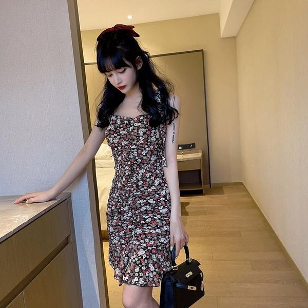 casual dresses 2021 summer sling floral waist chiffon fishtail bag buttocks sweet dress, Black;gray
casual dresses 2021 summer sling floral waist chiffon fishtail bag buttocks sweet dress, Black;gray