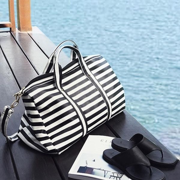 large capacity casual tote travel bag stripe waterproof women bags patchwork outgoing for 2021 duffel
large capacity casual tote travel bag stripe waterproof women bags patchwork outgoing for 2021 duffel