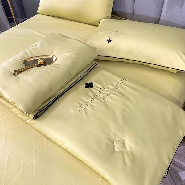 comforters & sets 4pcs set summer comforter solid bedding washed cotton blankets design silk bed linens air condition quilts duvet
comforters & sets 4pcs set summer comforter solid bedding washed cotton blankets design silk bed linens air condition quilts duvet