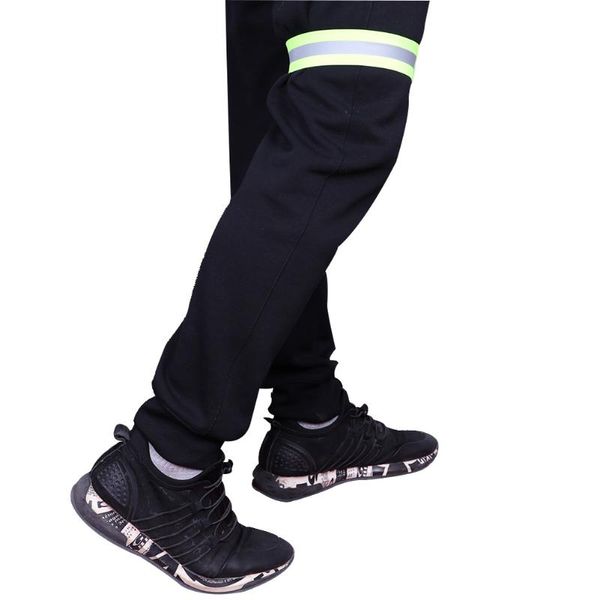 night running reflective safety belt strap armband biking portable outdoor sports jogging arm dustproof cycling parts elbow & knee pads, Black;gray
night running reflective safety belt strap armband biking portable outdoor sports jogging arm dustproof cycling parts elbow & knee pads, Black;gray