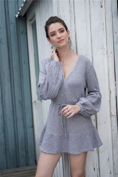 casual dresses h80&s90 women v-neck ruffle knitted sweater dress anutumn winter lace up mini long sleeve solid, Black;gray
casual dresses h80&s90 women v-neck ruffle knitted sweater dress anutumn winter lace up mini long sleeve solid, Black;gray
