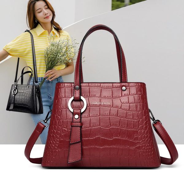 shoulder bags bag women 2021 european and american fashion ladies one-shoulder messenger crocodile pattern atmospheric handbag
shoulder bags bag women 2021 european and american fashion ladies one-shoulder messenger crocodile pattern atmospheric handbag