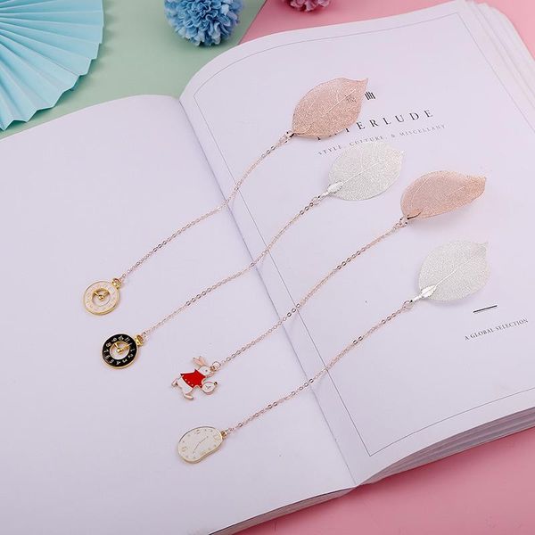 2pc leaf bookmark hollow metal leaves bookmarks for books vein book holder page folder chain alarm clock pendant stationery gift
2pc leaf bookmark hollow metal leaves bookmarks for books vein book holder page folder chain alarm clock pendant stationery gift