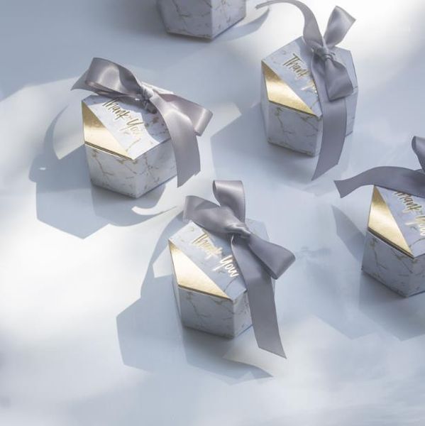 50pcs 2021 creative marbling style candy boxes wedding favors party supplies baby shower thanks gift box11
50pcs 2021 creative marbling style candy boxes wedding favors party supplies baby shower thanks gift box11