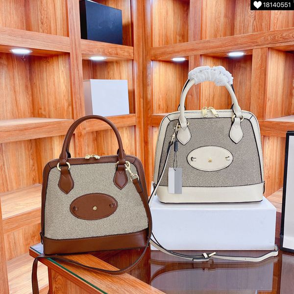 designer fashion luxury handbag crossbody retro letter shell bags trend women's diagonal shoulder bag
designer fashion luxury handbag crossbody retro letter shell bags trend women's diagonal shoulder bag