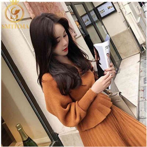 hma new arrival winter runway ruffled v-neck women sweater two piece set +elastic waist pleated skirt women set 210407, White
hma new arrival winter runway ruffled v-neck women sweater two piece set +elastic waist pleated skirt women set 210407, White