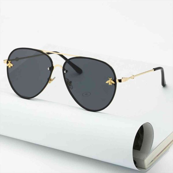 Classic Brand Design Pilot Sunglasses Women Men Vintage Driving Small Bee Mirror Sun Glasses For Female Uv400 Shades, White;black
Classic Brand Design Pilot Sunglasses Women Men Vintage Driving Small Bee Mirror Sun Glasses For Female Uv400 Shades, White;black